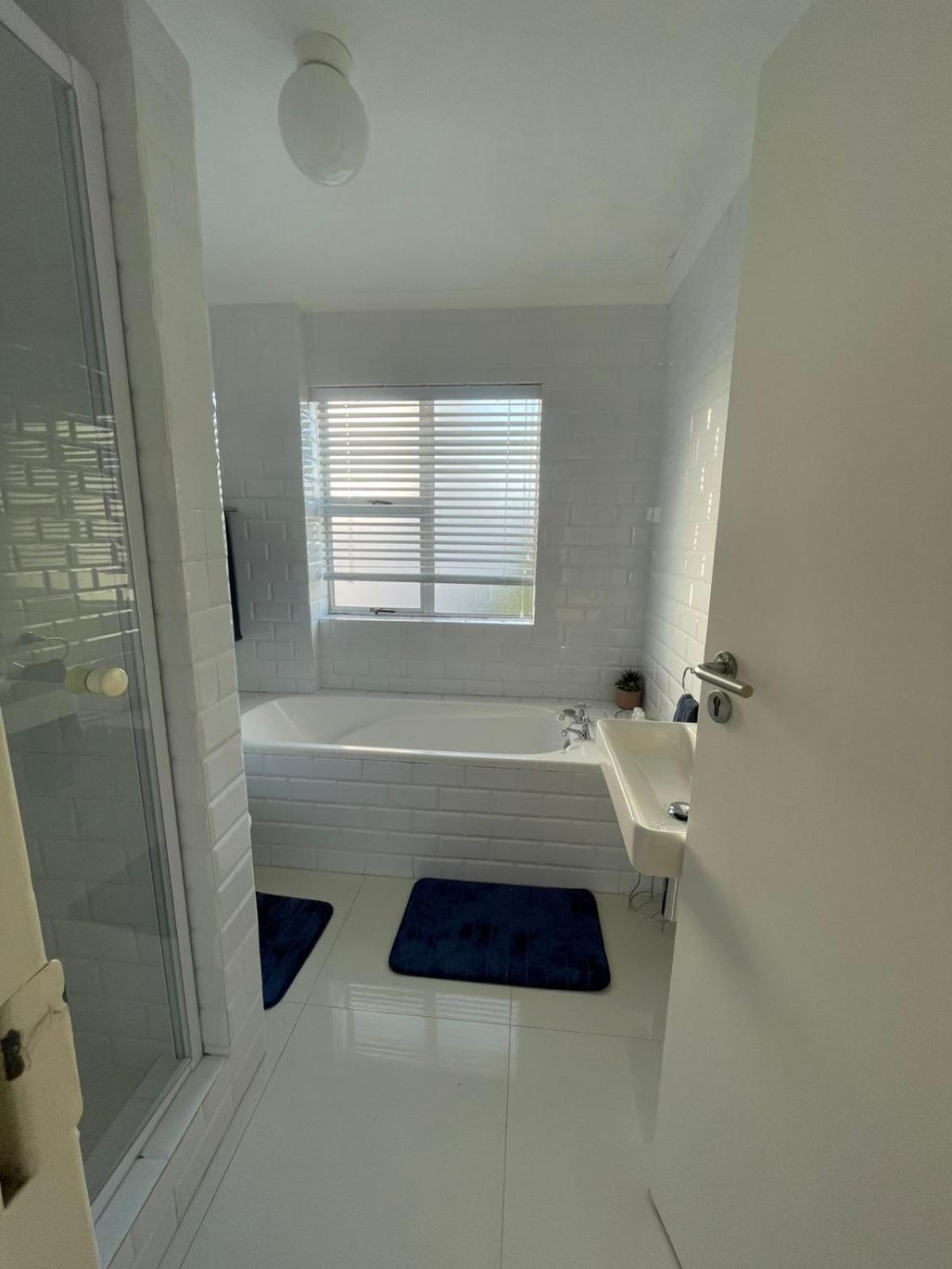 122 Big Bay Club Apartment *